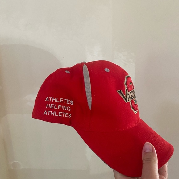 THE OHIO STATE UNIVERSITY FOOTBALL VINTAGE RED VARSITY BASEBALL CAP EMBROIDERED - Picture 2 of 5